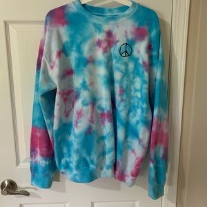 Lady Getz Tie Dye Peace Crew Neck